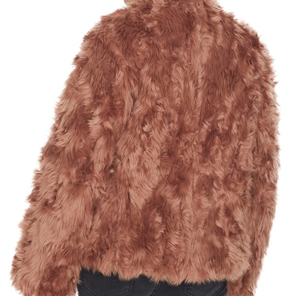 VINCE PLUSH FAUX FUR JACKET - Picture 2 of 8